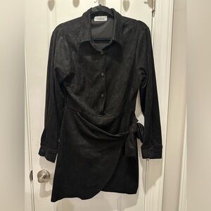 Women's Black Tie-Waist Button Front Velvet Dress